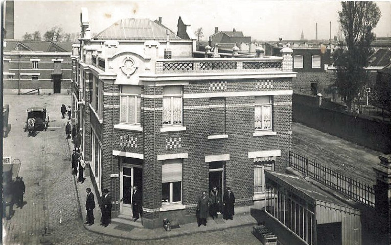 Entrée et conciergerie de la brasserie malterie Motte-Cordonnier