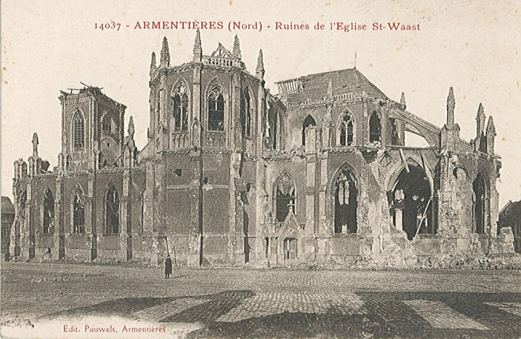 Ruines de l'église Saint-Vaast façade latérale