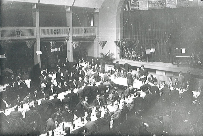 Banquet à la salle des fêtes