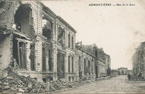 Rue de la Gare et maison de commerce Mahieu en ruines