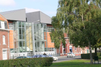 Façade du lycée Île-de-Flandre