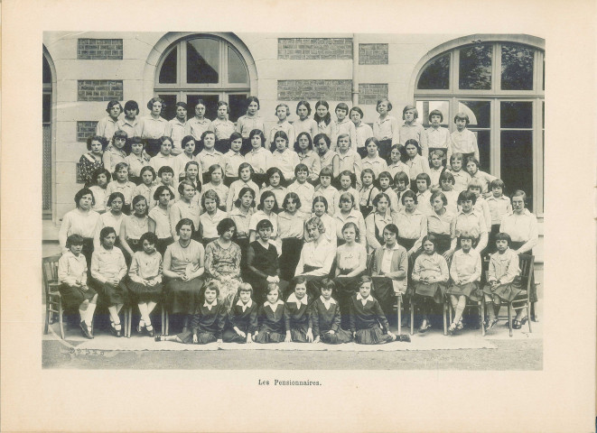 Pensionnaires du collège de jeunes filles