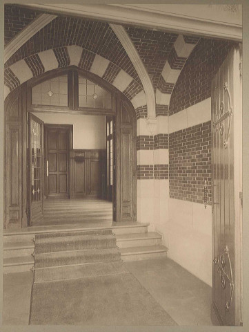 Couloir d'entrée de la chambre de commerce et d'industrie