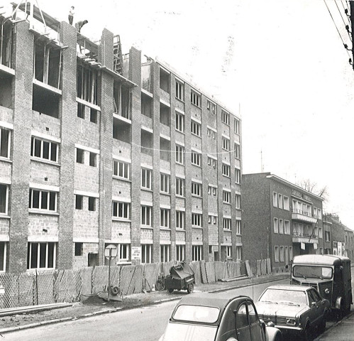 Construction d'immeubles d'appartements HLM, future résidence Gambetta, rue Gambetta