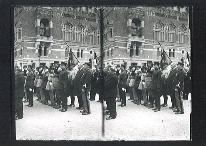 Cérémonie au monument aux morts