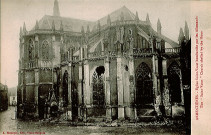 Arrière de l'église Saint-Vaast en ruines