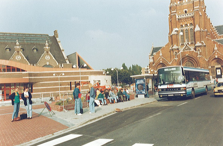 Arrêt de bus place Saint-Vaast