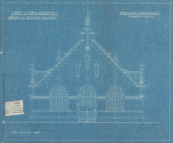 Halles. - Reconstruction : plans, mémoire des travaux exécutés, devis, avenant, délibération, cahier des charges, décompte des ouvrages exécutés, correspondance, procès-verbal d'adjudication.