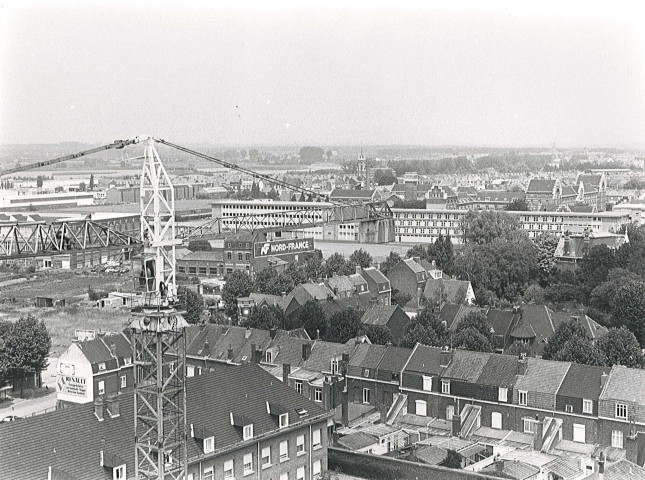 Vue aérienne du chantier de construction de l'hôpital