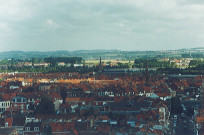 Vue aérienne de la rue de Dunkerque et de la base des Prés du Hem