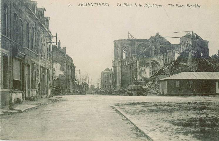 Place de la République en ruines