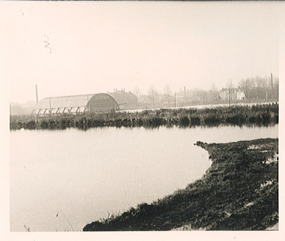 Salle omnisports n°1 du complexe sportif Léo Lagrange et l'étang