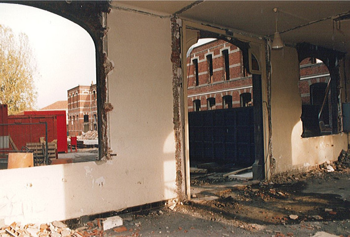 Destruction d'une partie du collège de jeunes filles