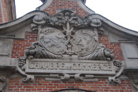 Détail de la façade de la chambre de commerce et d'industrie d'Armentières Hazebrouck