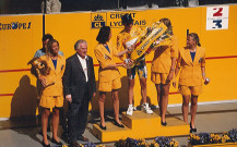 Maillot jaune sur le podium, meilleur grimpeur, tour de France