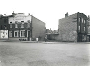 Angle rue Jean Jaurès et place Saint-Vaast