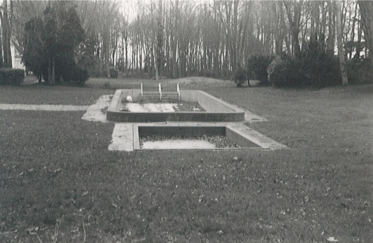 Piscine du château des Hellandes