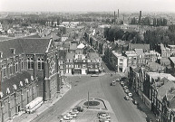 Vue aérienne de la place Saint-Vaast et de la rue des Chauffours