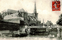 Passerelle de l'église Saint-Vaast