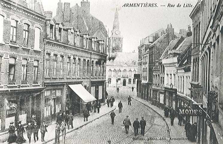 Rue de Lille et vue sur la Grand'Place