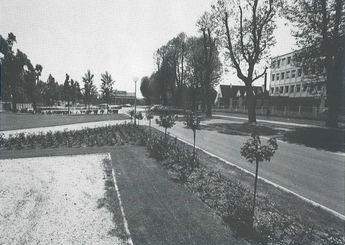 Abords du complexe sportif Léo Lagrange