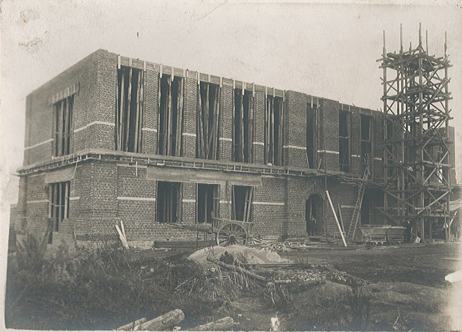 Chantier de construction de la brasserie malterie Motte-Cordonnier