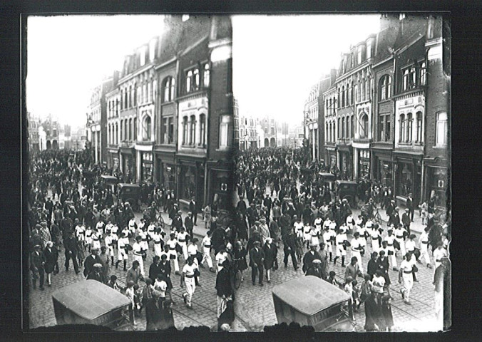 Cortège festif rue de Lille