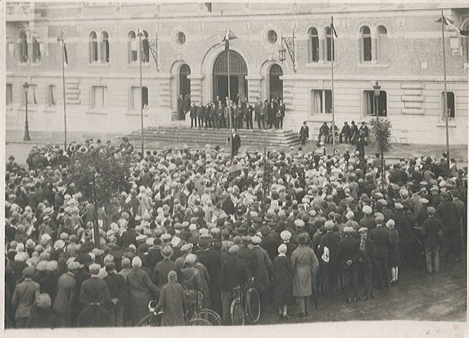 Rassemblement populaire sur la Grand'Place
