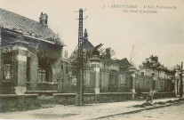 École Nationale Professionnelle en ruines