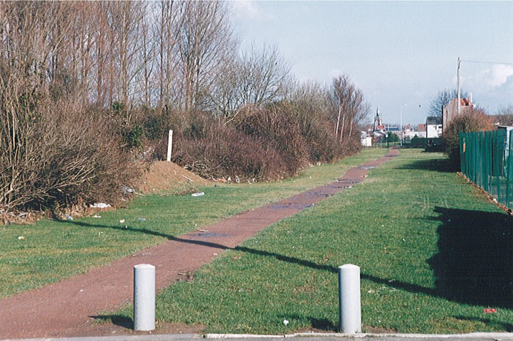 Chemin reliant l'avenue Roger Salengro au boulevard Faidherbe