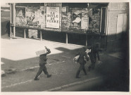 Pillage de l'usine Dickson par des soldats allemands devenue entrepôt allemand, rue du faubourg de Dunkerque