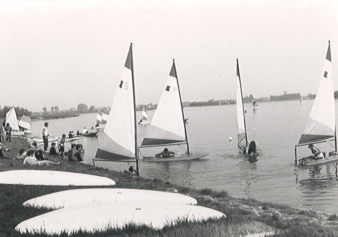 Stage de voile à la base des Prés du Hem