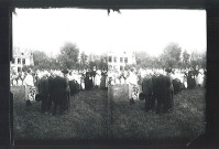 Visite officielle du ministre André Breton et d'une miss américaine pour l'inauguration de la Goutte de Lait / fondation Mahieu