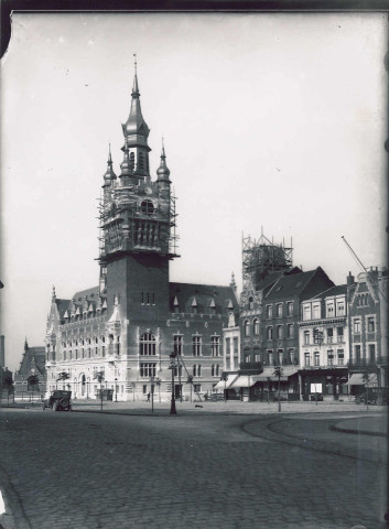 Beffroi en cours de reconstruction