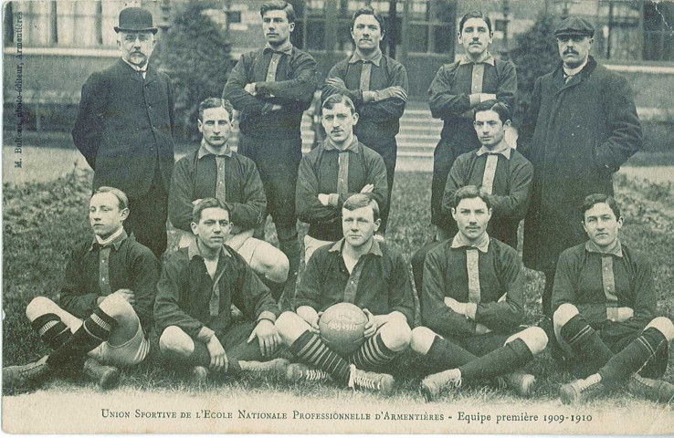 Équipe première 1909-1910 de l'Union sportive de l'École Nationale Professionnelle