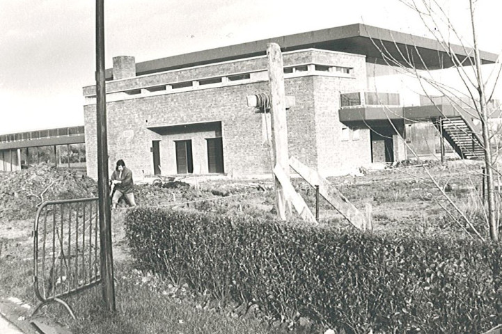 Construction du home de détente au complexe sportif Léo Lagrange