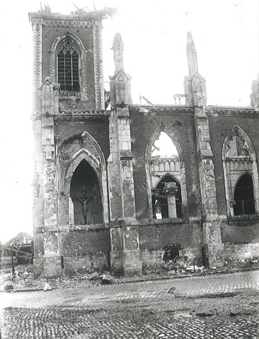 Église Saint-Vaast en ruines