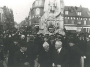 Cérémonie au monument aux morts