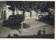 Passage de camions allemands rue du faubourg de Dunkerque
