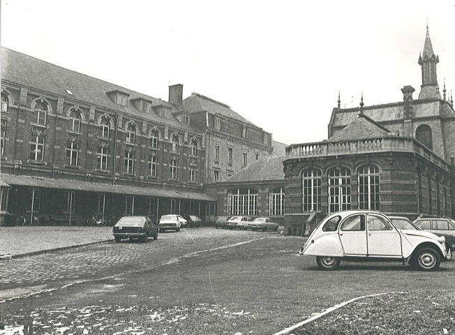 Cour de l'hospice civil