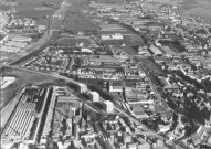 Vue aérienne d'Armentières vers le quartier Île-de-Flandre et le complexe sportif Léo Lagrange