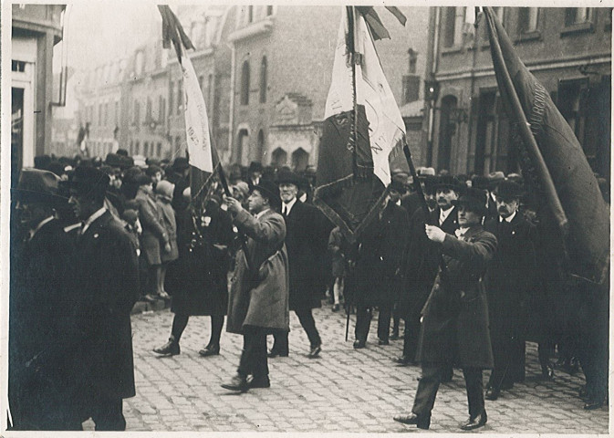 Cortège de funérailles d'Ernest Deceuninck