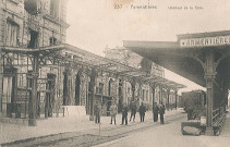 Quais de la gare en ruines