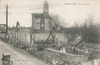 Rue Nationale en ruines