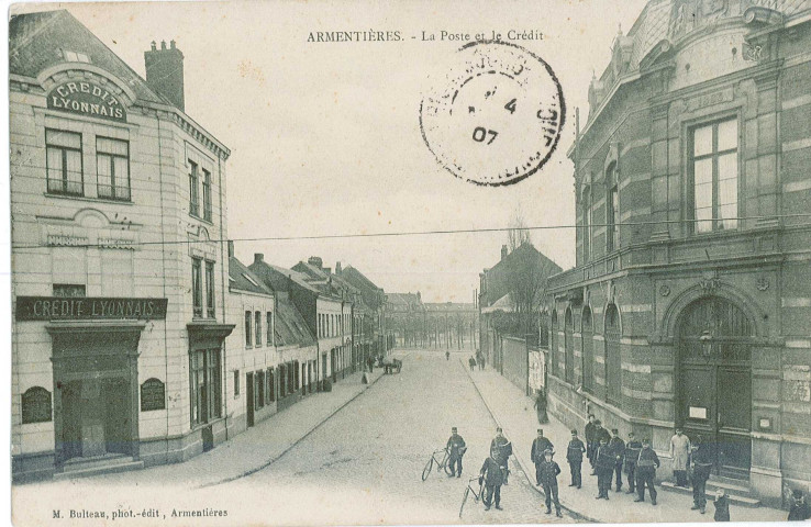 Hôtel des postes et façade du Crédit Lyonnais