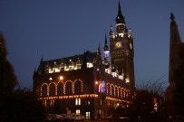 Illuminations de Noël sur l'hôtel de ville