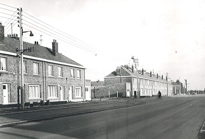 Maisons construites en accession à la petite propriété avenue Léo Lagrange