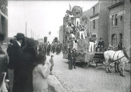 Cortège et char folklorique [pour carnaval]