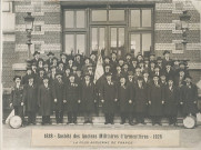 Membres de la société des anciens militaires 1828-1928 (société la plus ancienne de France) posant pour le centenaire