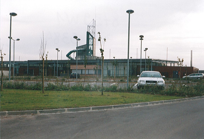 Extérieur de la piscine intercommunale « Calyssia »